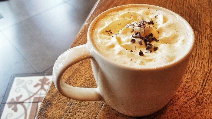 Nikmati Kelezatan Sendiri di Rumah dengan Resep Vanilla Latte yang Lezat